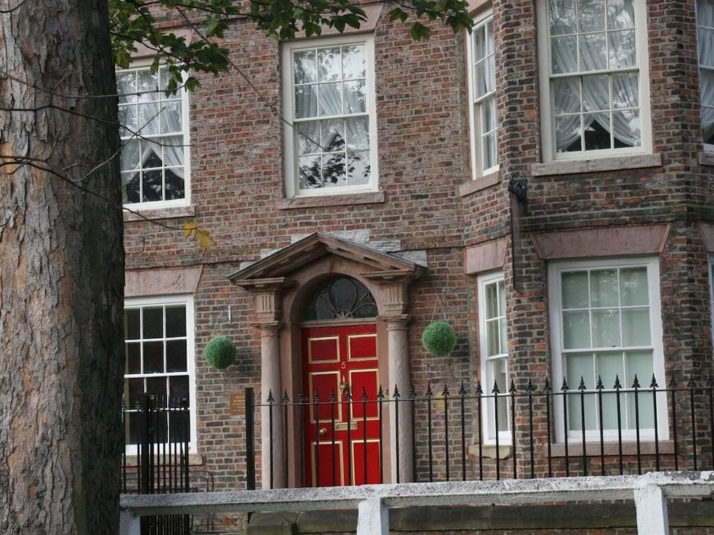 Sir William Fox Town House Hotel Саут-Шилдс Экстерьер фото